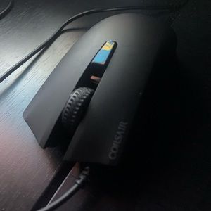 Selling keyboard mouse (wired). color: black, condition: good.